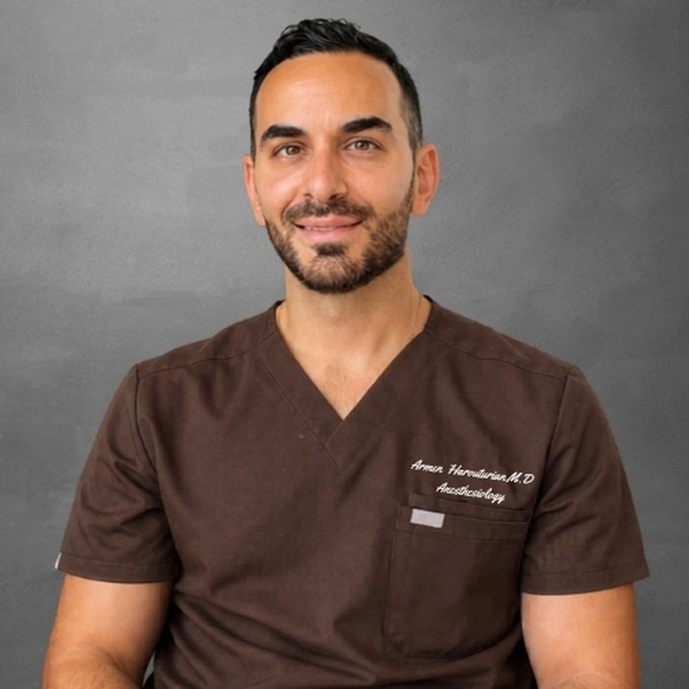 Dr Shoar Headshot Shoar Chiropractic & Acupuncture